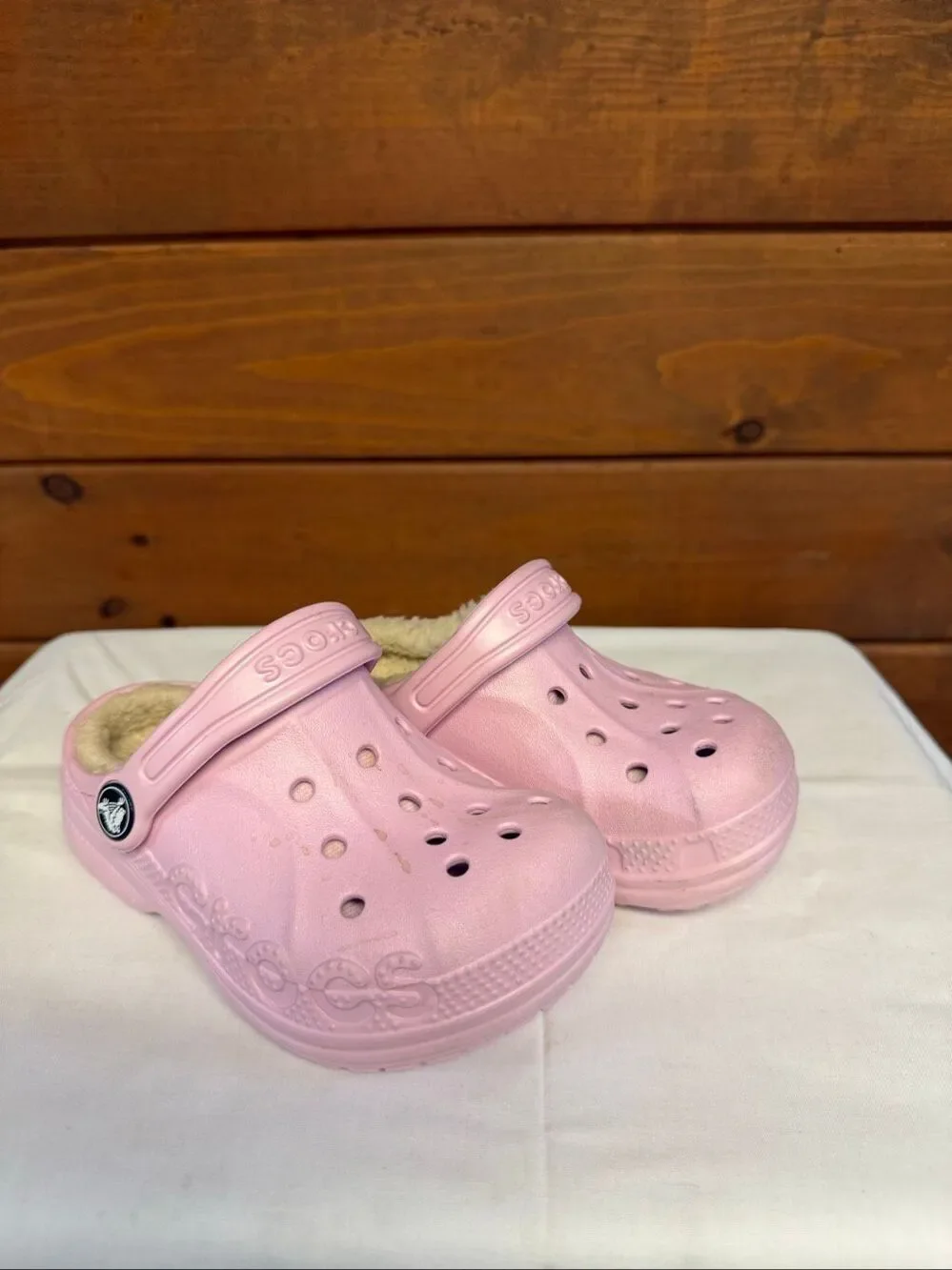 Crocs Baya Lined Clogs pink soft fleece lining/ branded embossed Sz 9 Toddler